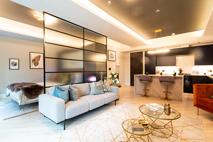 1 Bedroom Flat For Sale In Arka House, High Road, Whetstone, Barnet, London, N20