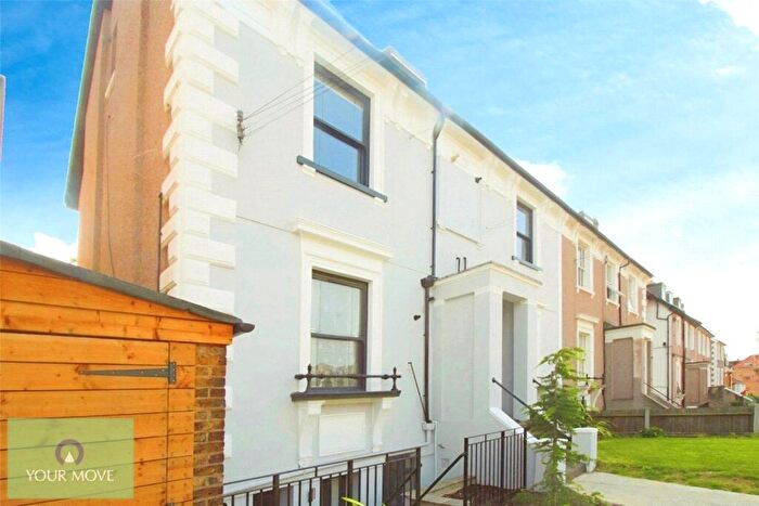 1 Bedroom Flat To Rent In Holmesdale Road, London, SE25