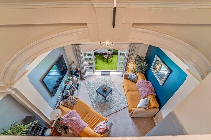1 Bedroom Flat For Sale In Knightstone Causeway, Weston Super Mare - No Onward Chain, BS23