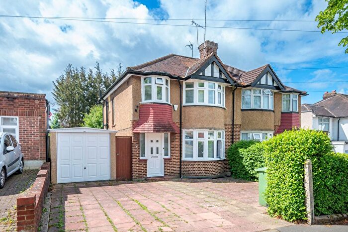 3 Bedroom Semi-Detached House To Rent In Wentworth Hill, Wembley, HA9