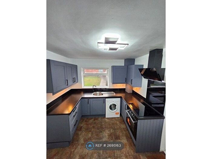 3 Bedroom Semi Detached House To Rent In Four Acres, Bristol, BS13