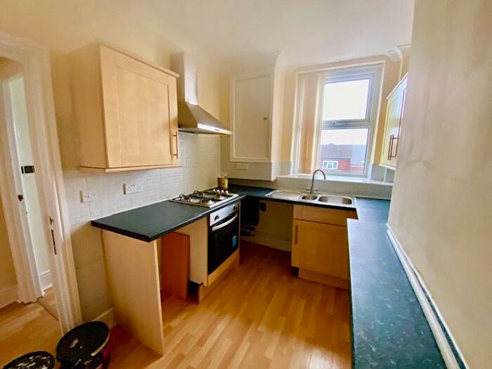 2 Bedroom Flat To Rent In Picton Road, Wavertree, Liverpool, Merseyside, L15