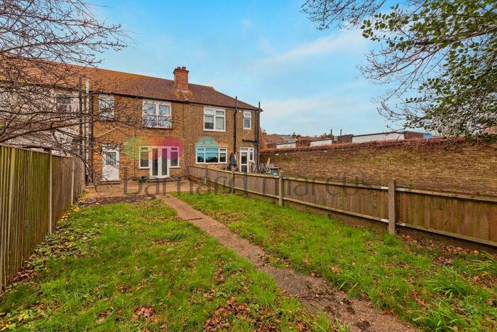 3 Bedroom Property To Rent In Woodcroft Road, Thornton Heath CR7