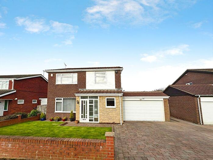 4 Bedroom Detached House For Sale In Hillsden Road, Whitley Bay, NE25