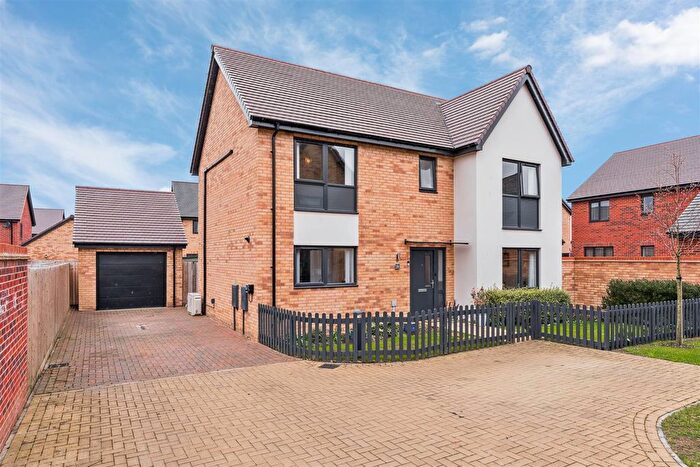 4 Bedroom Detached House For Sale In Montgomery Way, Milton Keynes, MK17