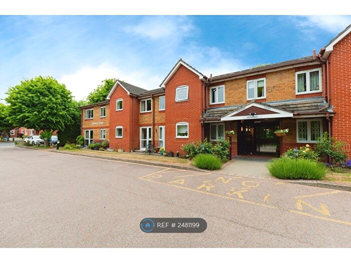 1 Bedroom Flat To Rent In Royston Court, Hinchley Wood, Esher, KT10