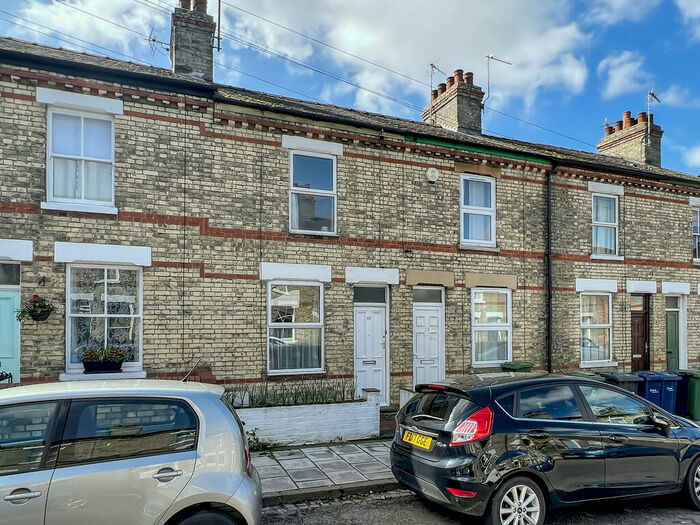 2 Bedroom Terraced House To Rent In Petworth Street, Cambridge, CB1