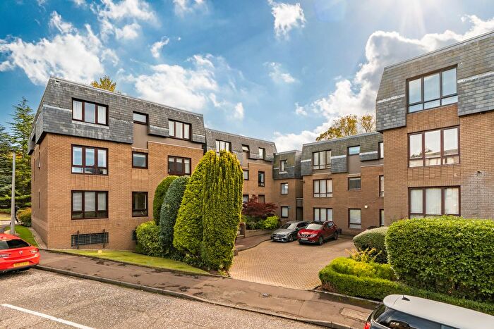 2 Bedroom Flat For Sale In / Rocheid Park, Edinburgh, EH4