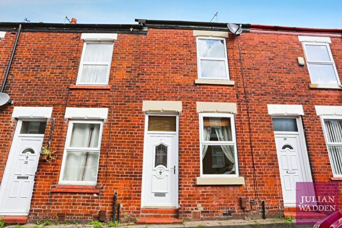 2 Bedroom Terraced House To Rent In Victoria Road, Offerton, Stockport, SK1