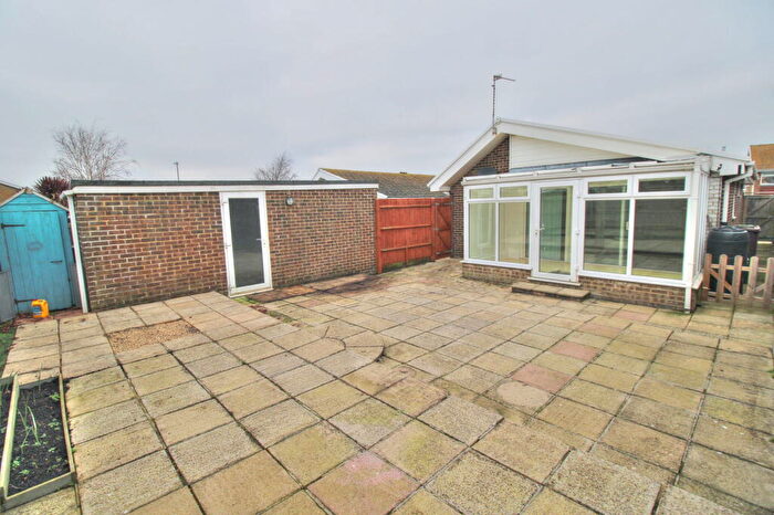 2 Bedroom Detached Bungalow To Rent In Gainsborough Crescent, Eastbourne, BN23