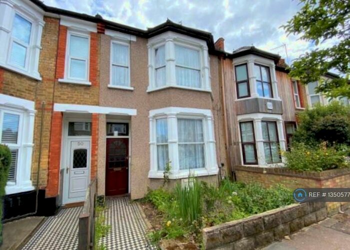 4 Bedroom Terraced House To Rent In Glebe Road, London, N3