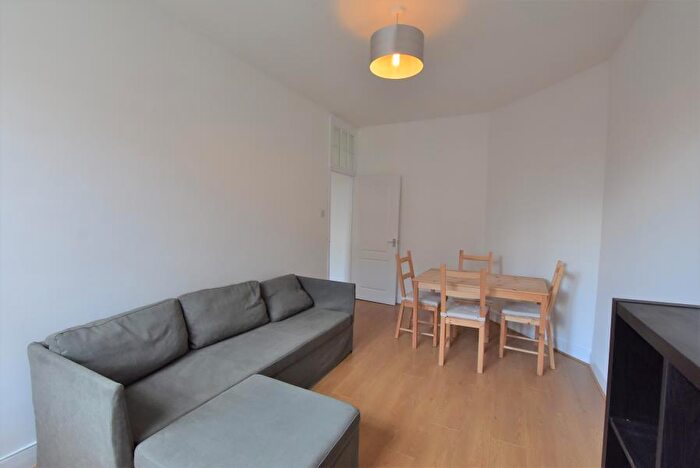 1 Bedroom Flat To Rent In Grove End House, Grove End Road, St John's Wood, London, NW8