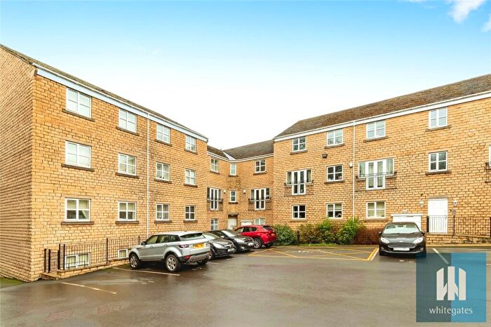 2 Bedroom Apartment To Rent In Croft Court, Mount Lane, Rastrick, Brighouse, HD6