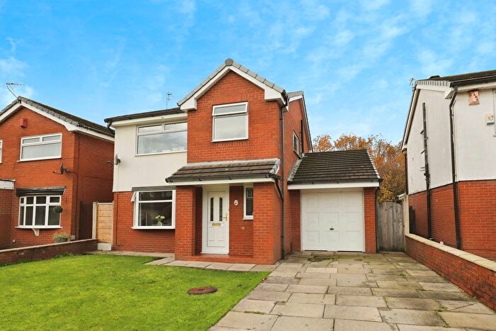 4 Bedroom Detached House For Sale In Gloucester Avenue, Heywood, OL10