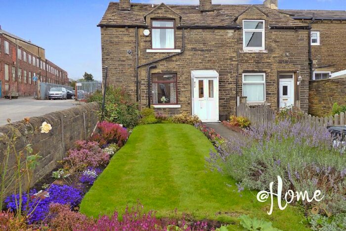 2 Bedroom Terraced House To Rent In Gibbet Street, Halifax, HX2