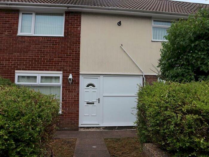 4 Bedroom Terraced House To Rent In Holland Road, Halewood, Liverpool, Merseyside., L26