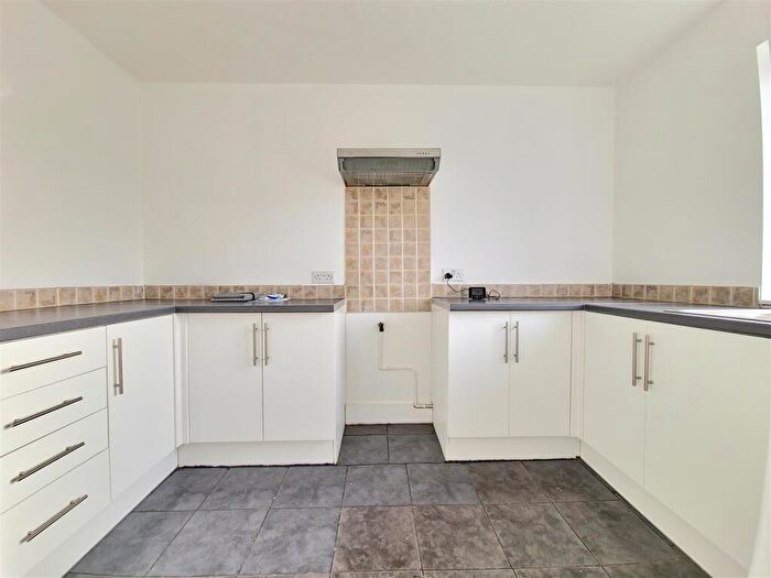 2 Bedroom Apartment To Rent In Woodford Court, Birchington, CT7