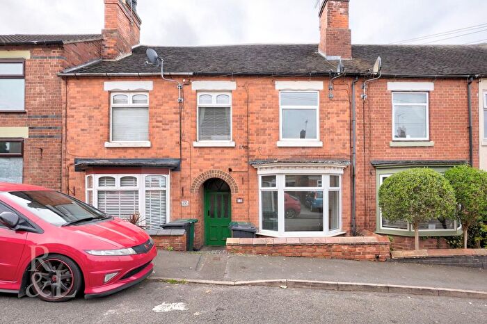 3 Bedroom Terraced House For Sale In Lansdowne Road, Swadlincote, DE11
