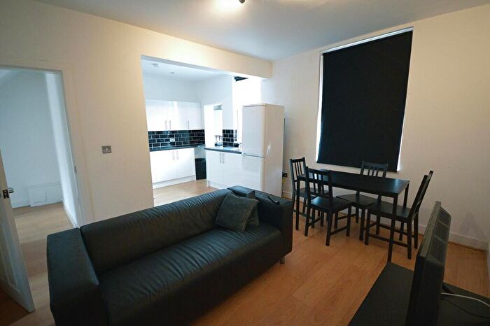 4 Bedroom House To Rent In Esher Road, Liverpool, L6