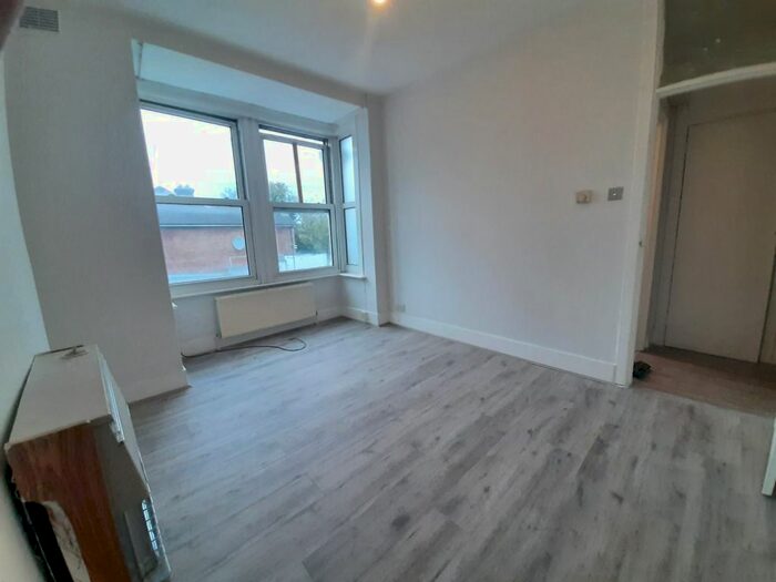 2 Bedroom Flat To Rent In St Pauls Road, Tottenham, N17