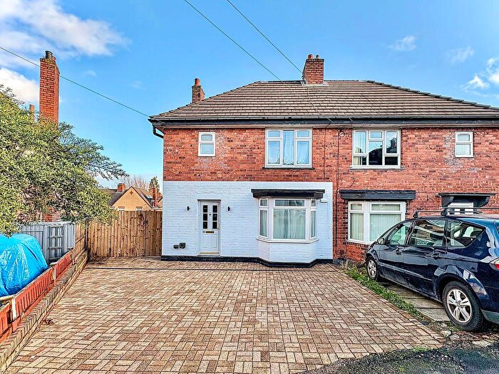 3 Bedroom Semi Detached House To Rent In Limes Road, Dudley, DY1