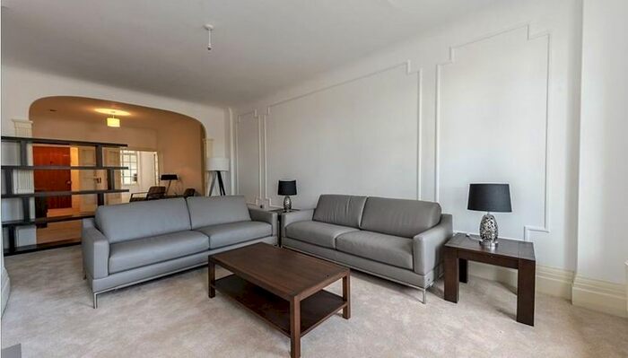 5 Bedroom Flat To Rent In Park Road, London, NW8