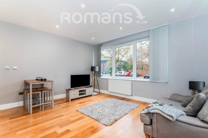 1 Bedroom Flat To Rent In Barley Way, Fleet GU51