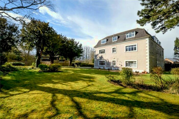 2 Bedroom Flat To Rent In Mannington House, Swindon, SN5