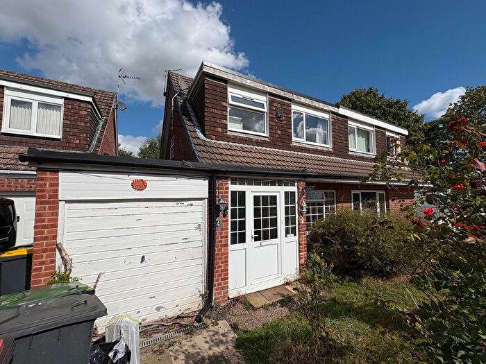 3 Bedroom Property To Rent In Chesham Drive, Bramcote, Nottingham, NG9