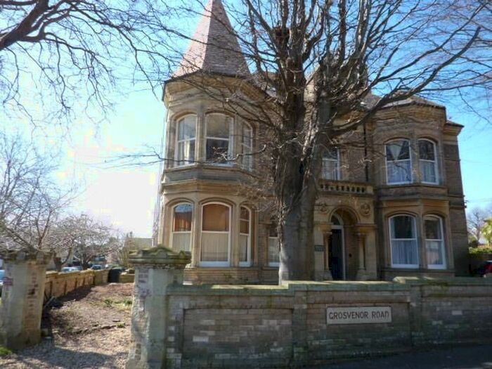 2 Bedroom Flat To Rent In Grosvenor Road, Weymouth, DT4