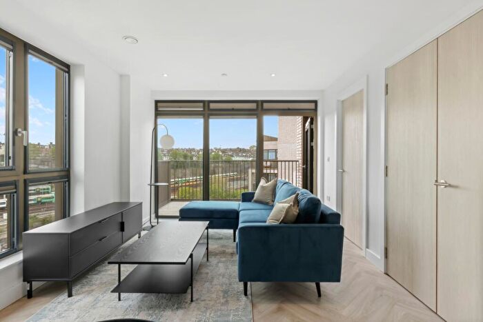 2 Bedroom Penthouse To Rent In Wellesbourne, Preston Park Brighton, BN1