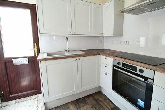 6 Bedroom Terraced House To Rent In Prospect Street, Plymouth, Devon, PL4