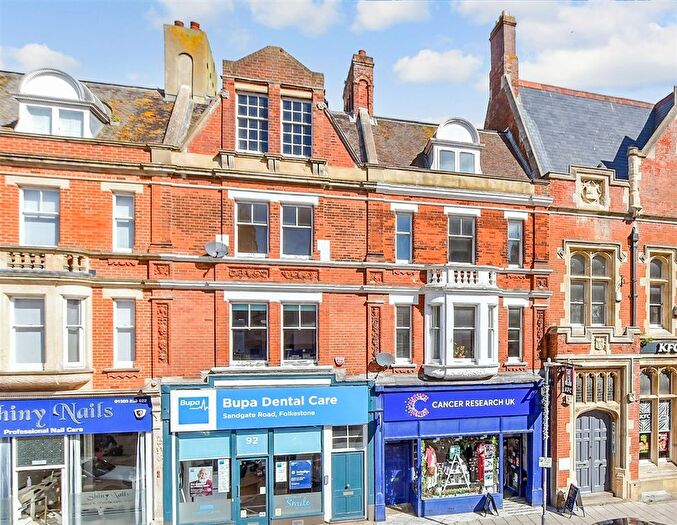 2 Bedroom Maisonette For Sale In Sandgate Road, Folkestone, Kent, CT20