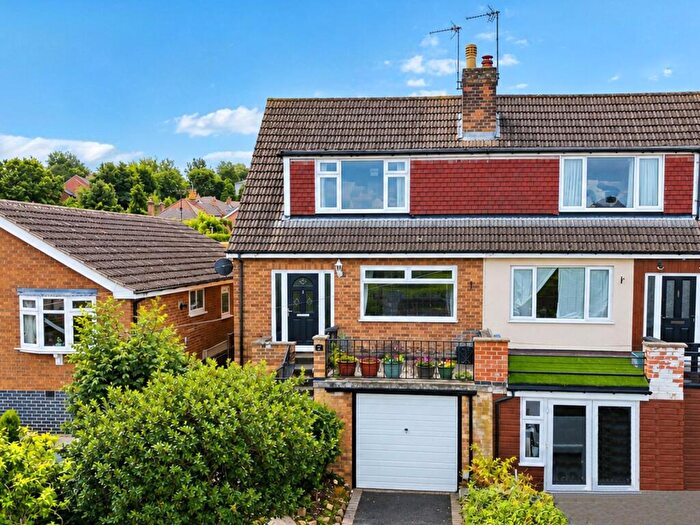 3 Bedroom Semi-Detached House For Sale In Middle Avenue, Carlton, Nottingham, NG4