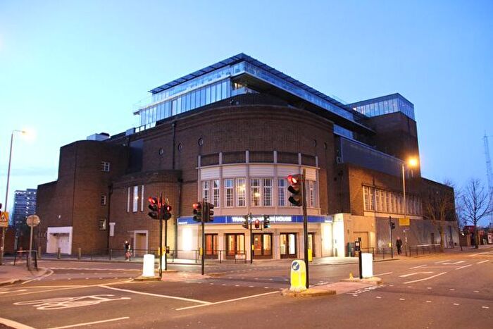 1 Bedroom Flat To Rent In St. John's Hill, London, SW11