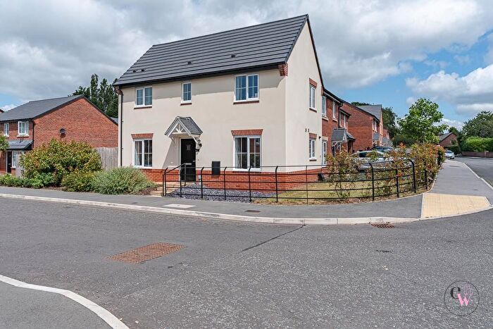 3 Bedroom Property For Sale In Lightfoot Row, Winsford, CW7