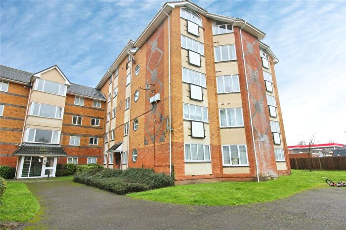 2 Bedroom Apartment To Rent In Winslet Place, Oxford Road, Reading, Berkshire, RG30