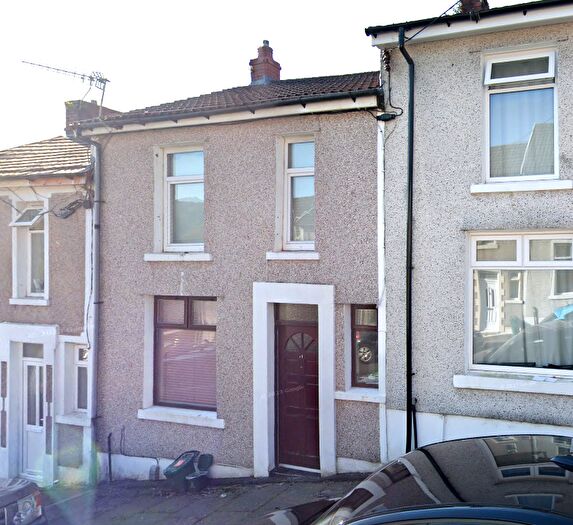 3 Bedroom Terraced House To Rent In Birchwood Avenue, Pontypridd, CF37