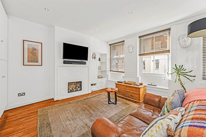 1 Bedroom Flat To Rent In Berwick Street, Soho, W1F