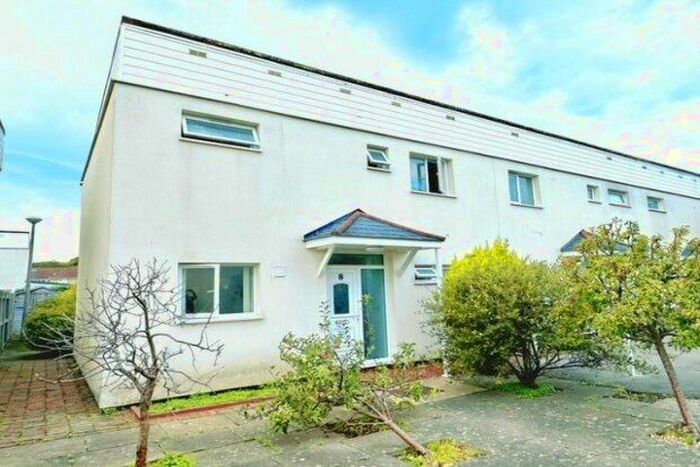 3 Bedroom Property To Rent In Howe Road Magenta Court, Gosport, PO13