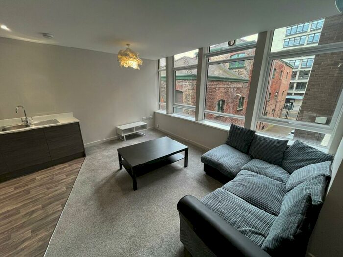 1 Bedroom Flat To Rent In Bond Street, Hull, East Riding Of Yorkshire, Uk, HU1