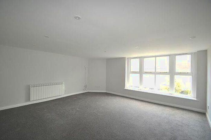 1 Bedroom Flat To Rent In Pulborough, West Sussex, RH20