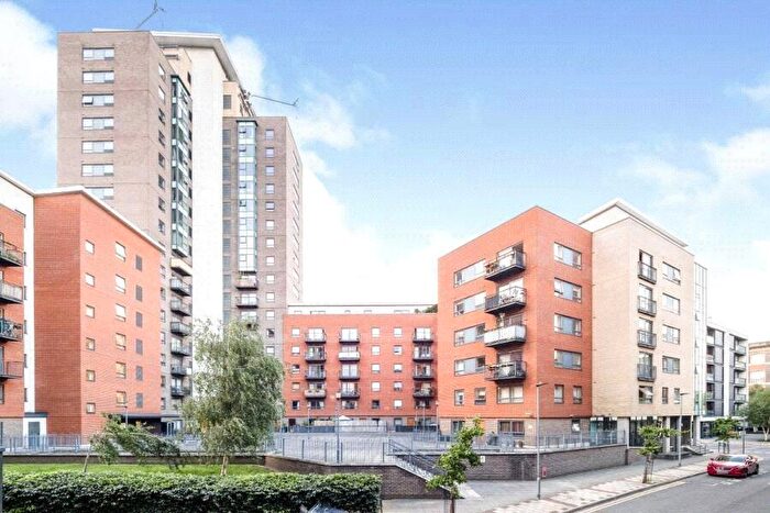 2 Bedroom Flat For Sale In Cam Road, London, E15