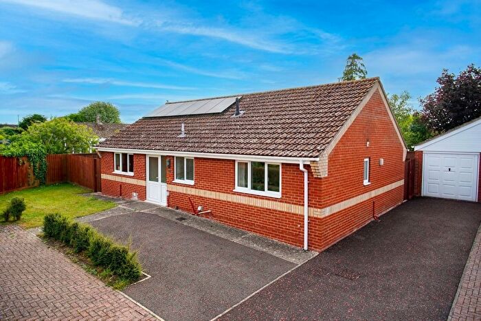 3 Bedroom Detached Bungalow For Sale In Blackthorn Close, Diss, IP22