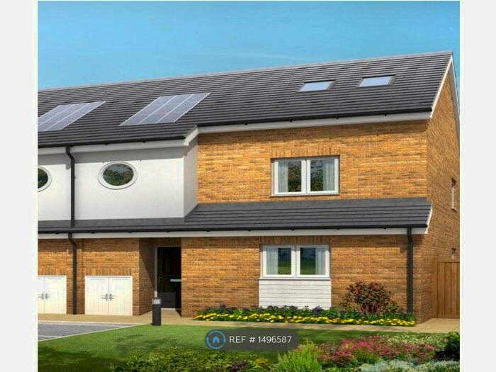 4 Bedroom Semi-Detached House To Rent In Kendra Hall Road, South Croydon, CR2