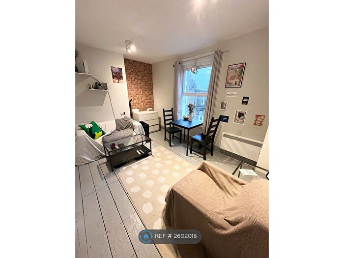 1 Bedroom Flat To Rent In Kentish Town Road, London, NW1