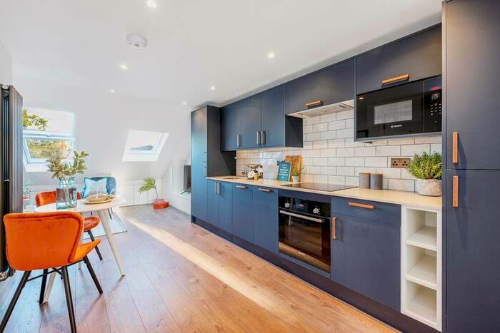 1 Bedroom Flat To Rent In Greenford Avenue, Ealing, London, W7