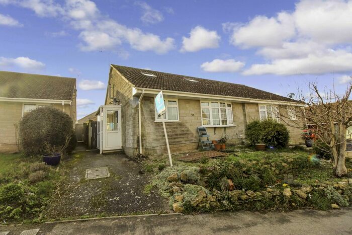 3 Bedroom Semi-Detached Bungalow To Rent In Yarn Barton, Templecombe, Somerset, BA8