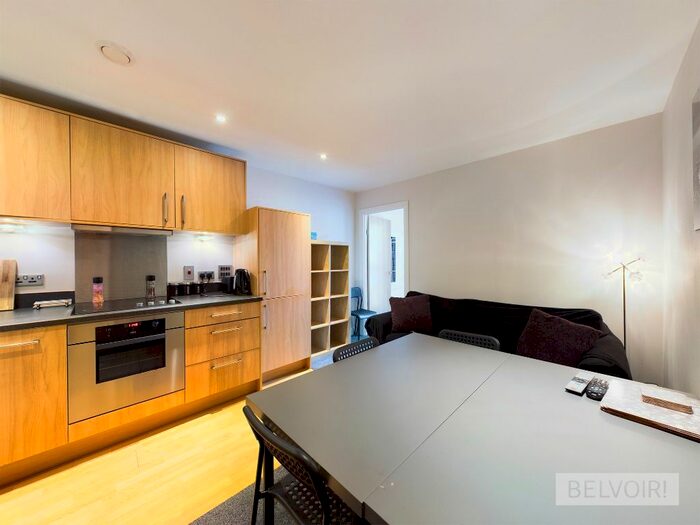 3 Bedroom Flat To Rent In Cutlass Court, Granville Street, Birmingham, B1