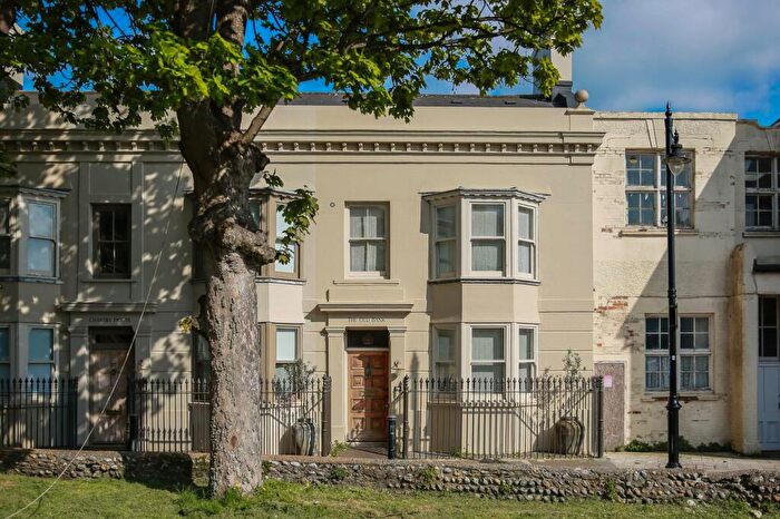 4 Bedroom Terraced House To Rent In The Old Bank, East Street, Shoreham-By-Sea, BN43